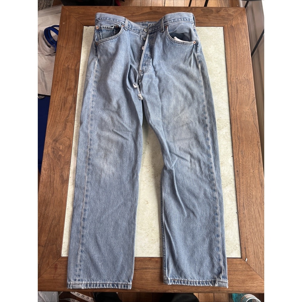 Vintage 90s Levi's 501 Jeans Mens 34x30 Straight Faded Blue Light Wash 1999